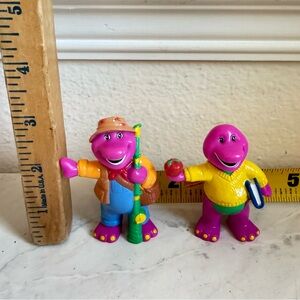 BARNEY 90’s VTG Plastic Figures